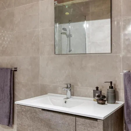 Charming + Modern 1br House In Historic By 360 Estates 4* Żebbuġ