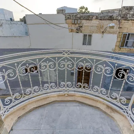 Charming + Modern 1br House In Historic By 360 Estates 4* Żebbuġ